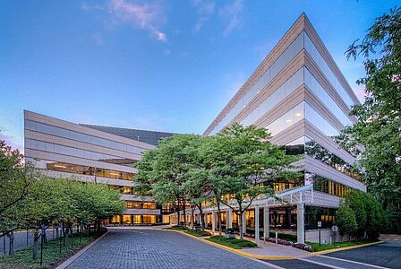 70 & 80 at Fairview in der Metropolregion Washington D.C. US Treuhand 70 80 at Fairview